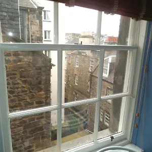 royal-mile-apartment.edinburghhotelsuk.org/